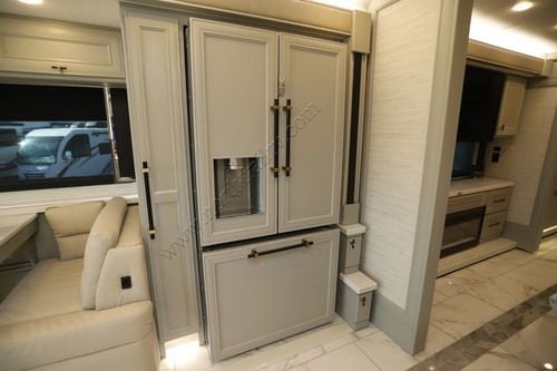 2027 Tiffin Motor Homes Allegro Bus 40IP