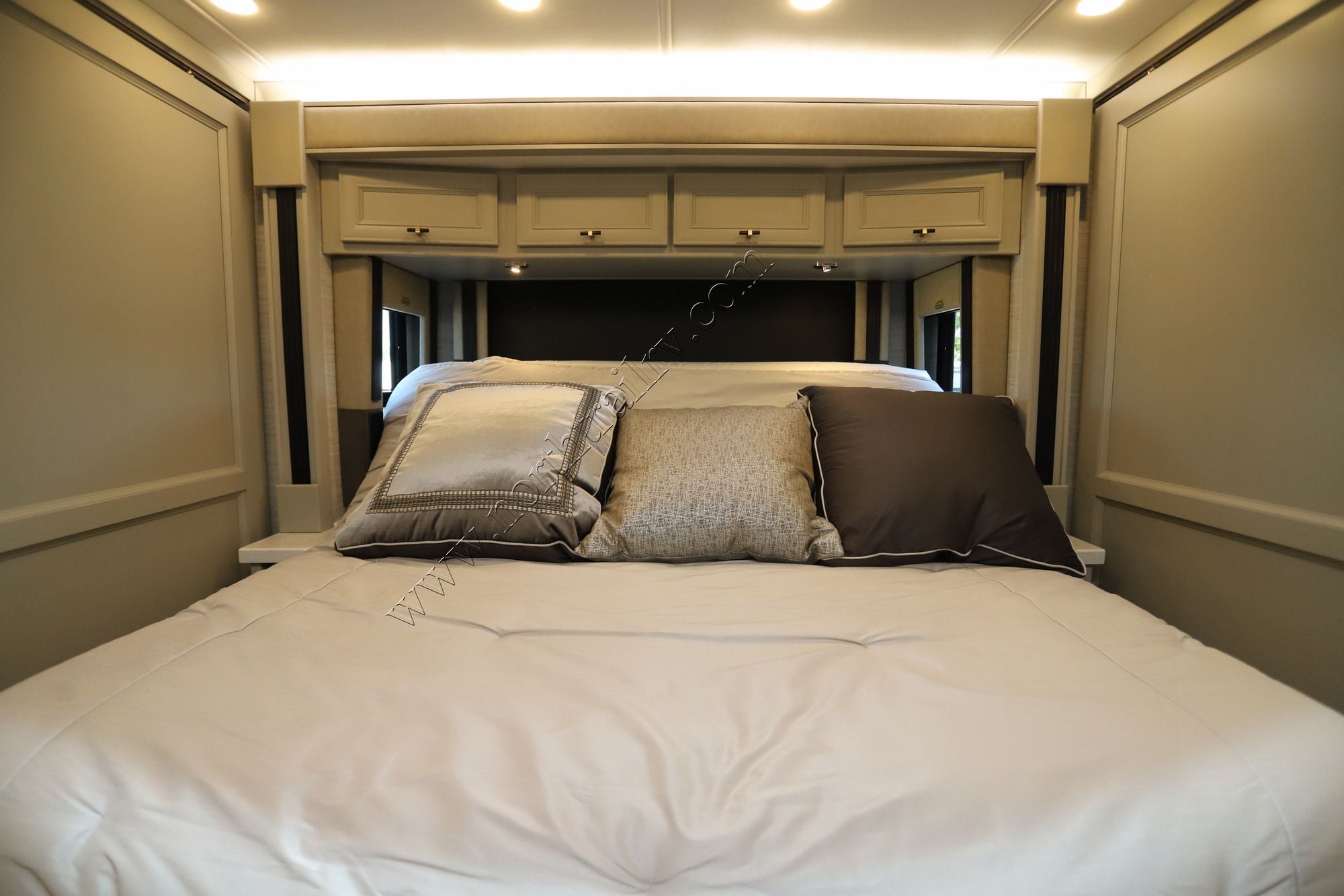 New 2027 Tiffin Motor Homes Allegro Bus 40IP Class A  For Sale