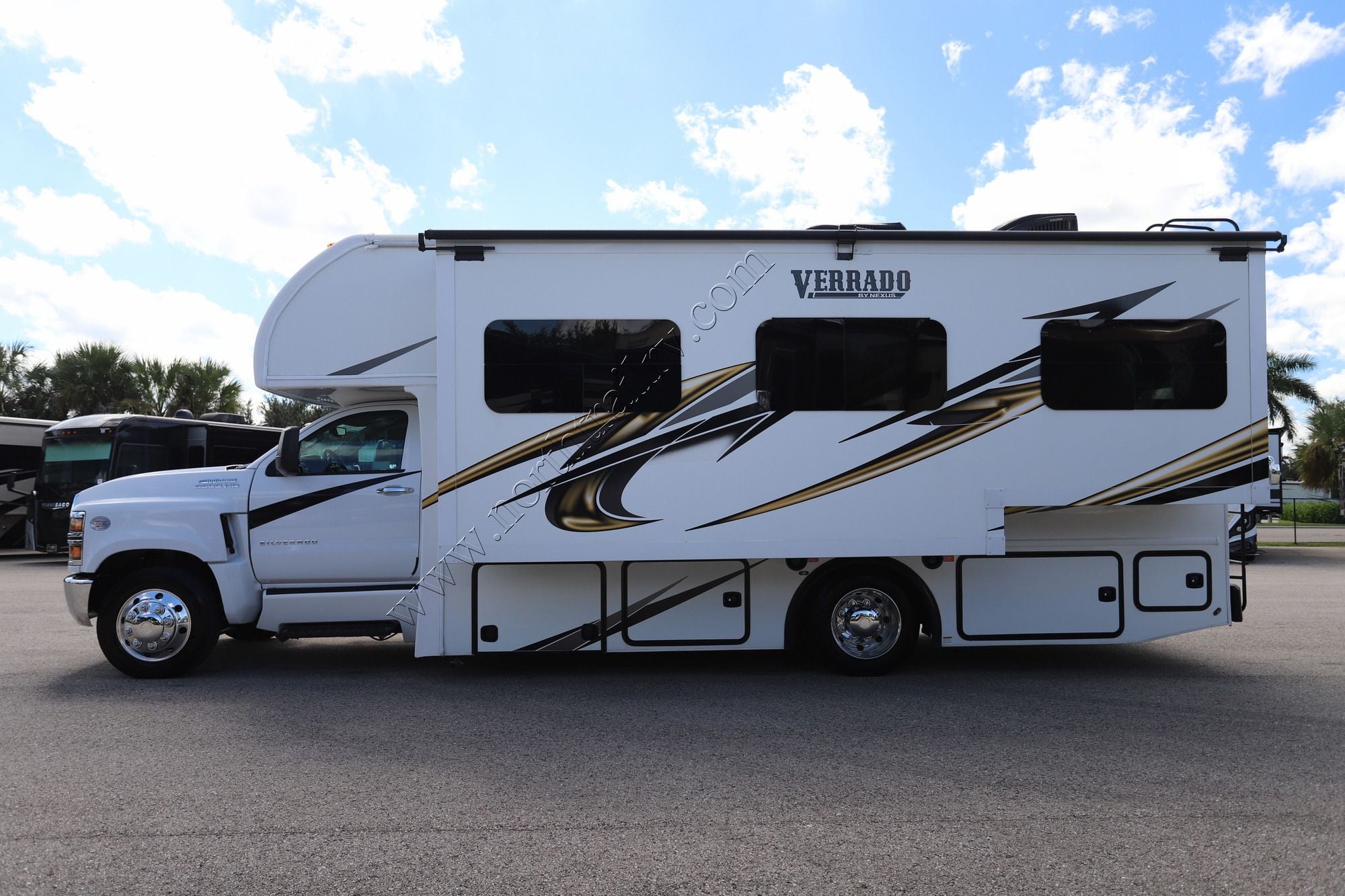 Used 2023 Nexus Verrado 28S Super C  For Sale