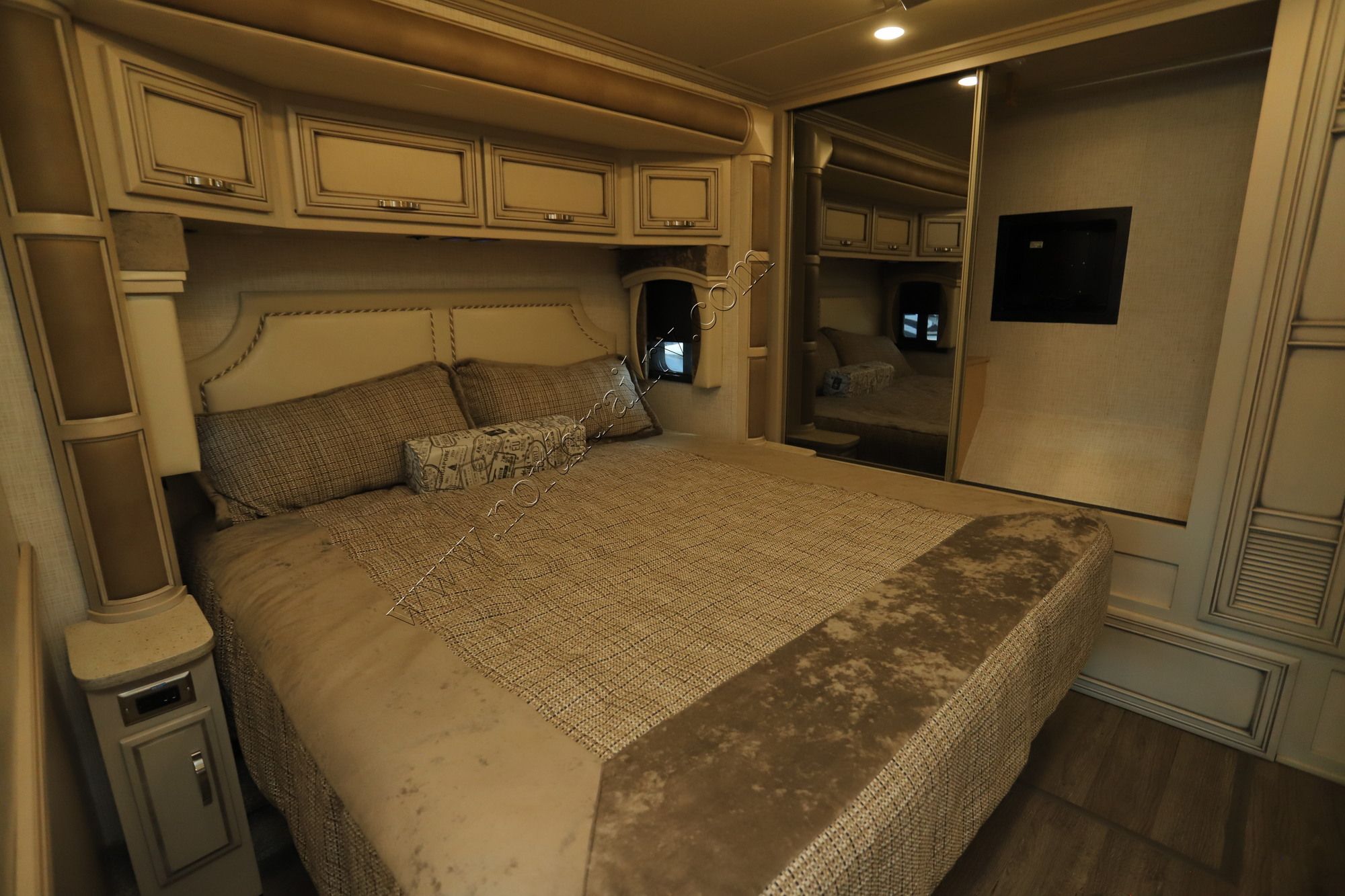 Used 2021 Newmar Kountry Star 3426 Class A  For Sale