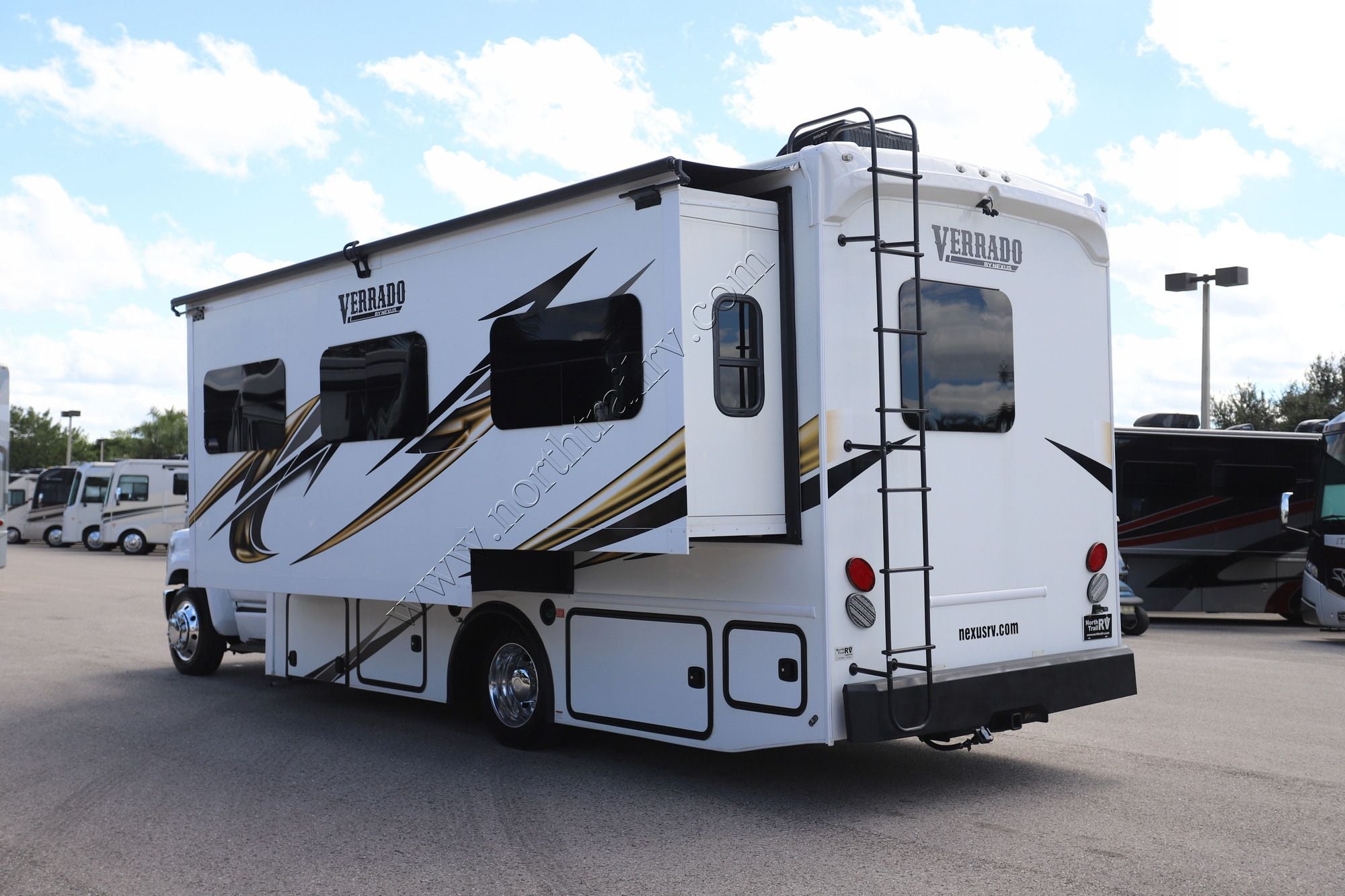 Used 2023 Nexus Verrado 28S Super C  For Sale