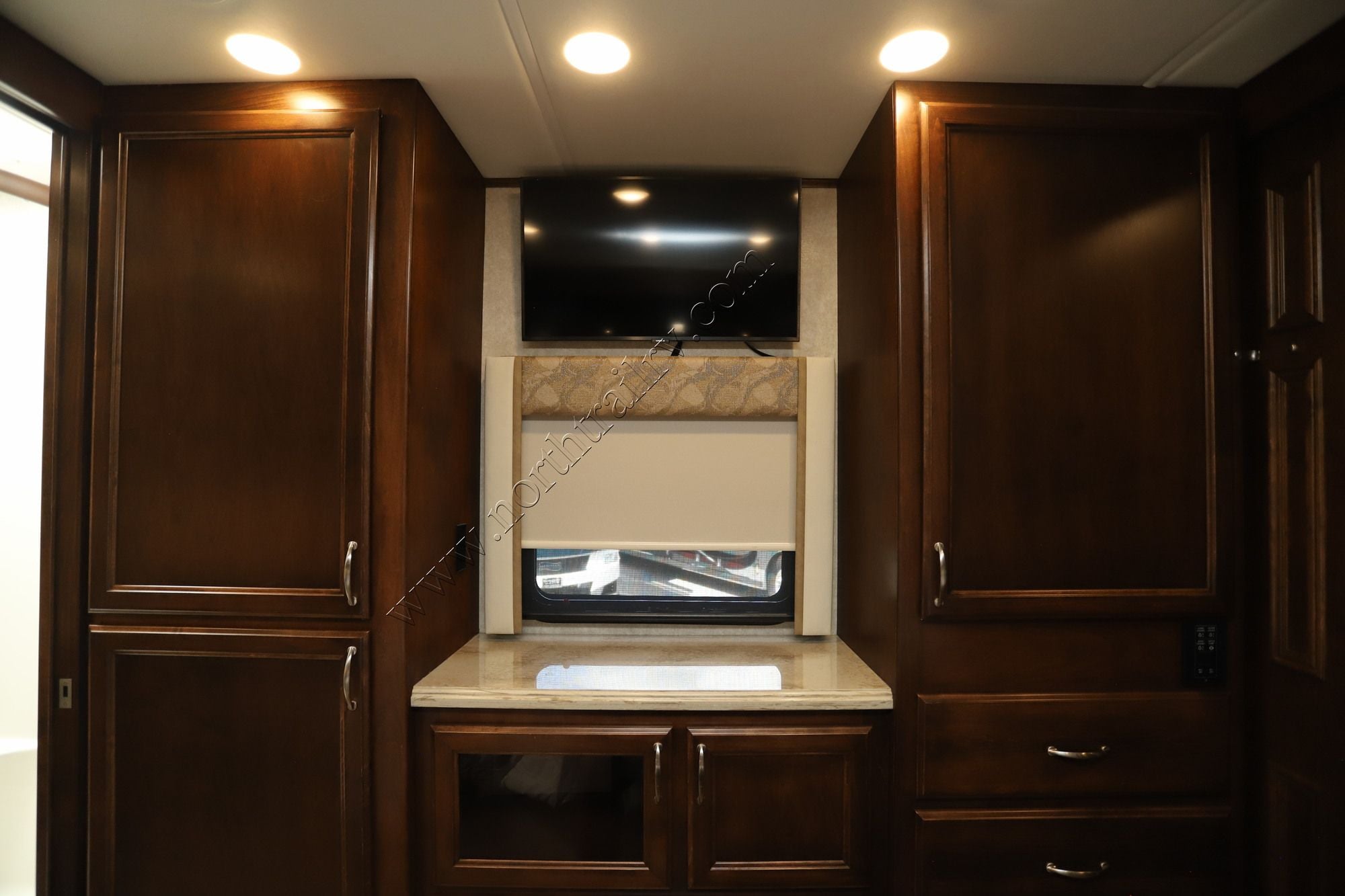 Used 2021 Renegade Rv Verona 40VRB Super C  For Sale