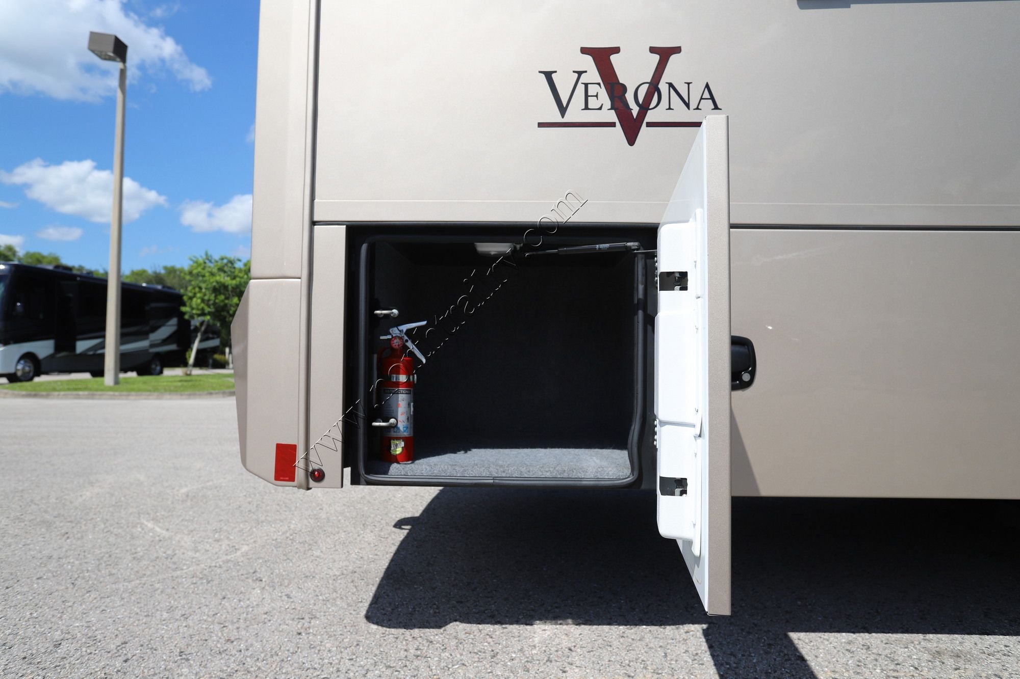 Used 2021 Renegade Rv Verona 40VRB Super C  For Sale