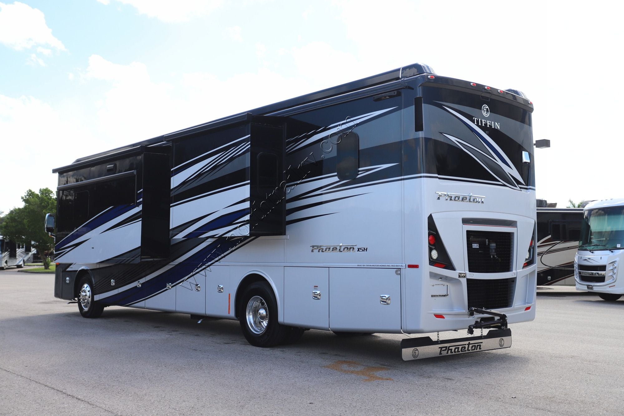 Used 2026 Tiffin Motor Homes Phaeton 40IH Class A  For Sale