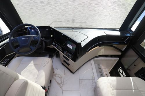 2027 Tiffin Motor Homes Allegro Bus 40IP