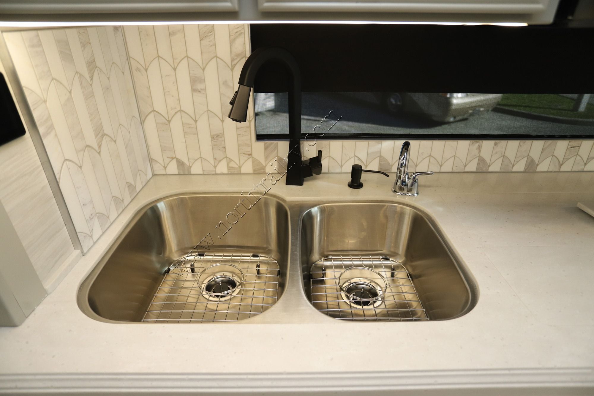 New 2027 Tiffin Motor Homes Allegro Bus 40IP Class A  For Sale