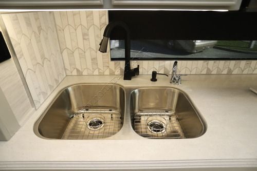 2027 Tiffin Motor Homes Allegro Bus 40IP