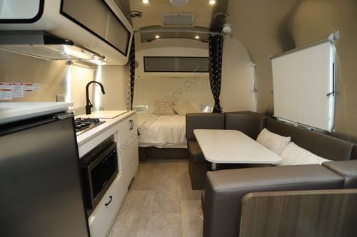 2022 Airstream Caravel 22FB