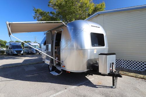 2027 Airstream World Travel 17RB