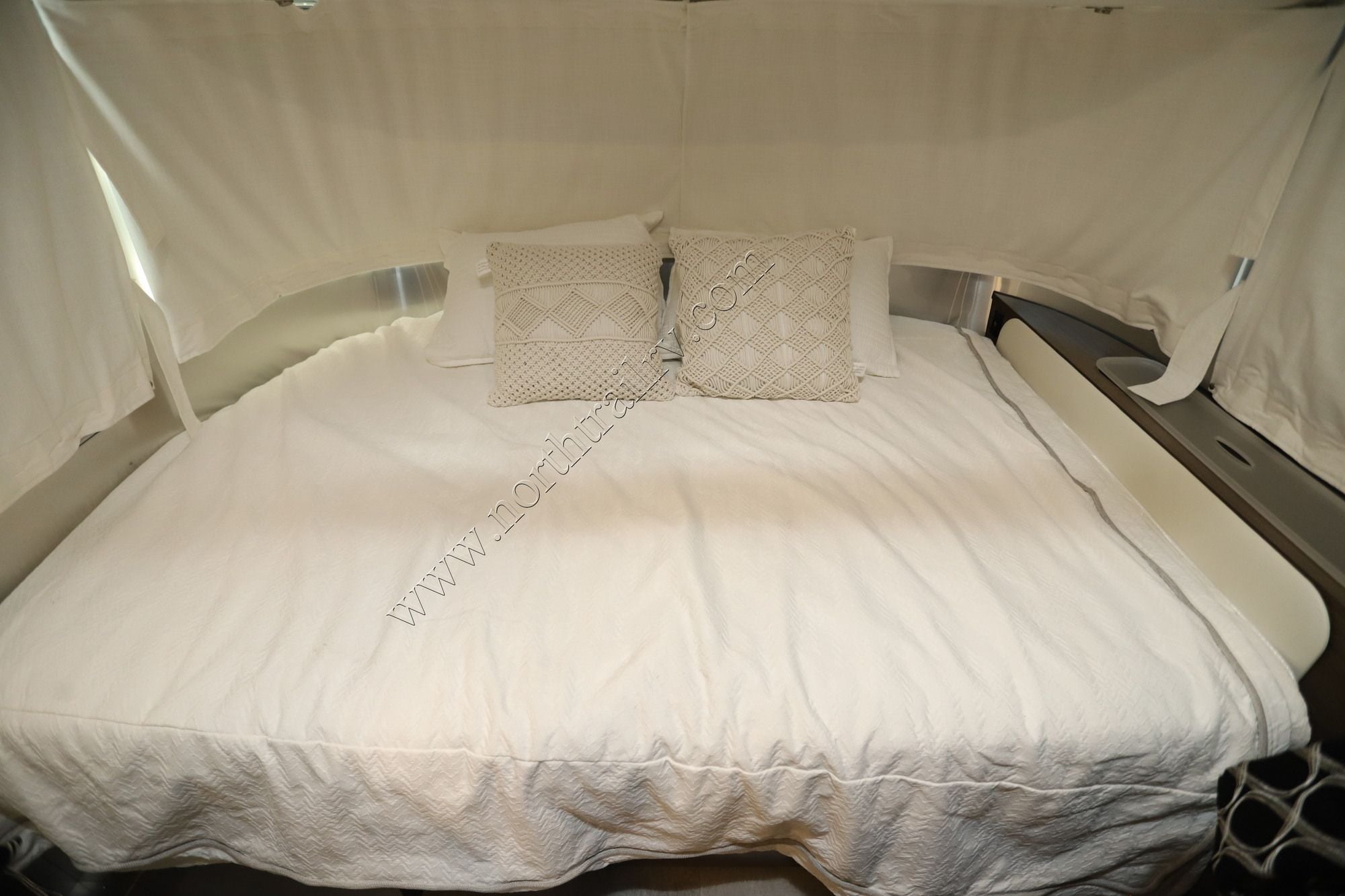 Used 2022 Airstream Caravel 22FB Travel Trailer  For Sale