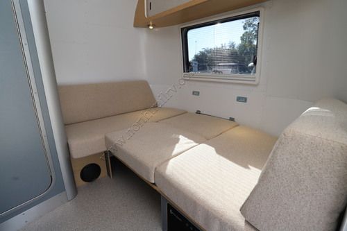 2027 Airstream World Travel 17RB