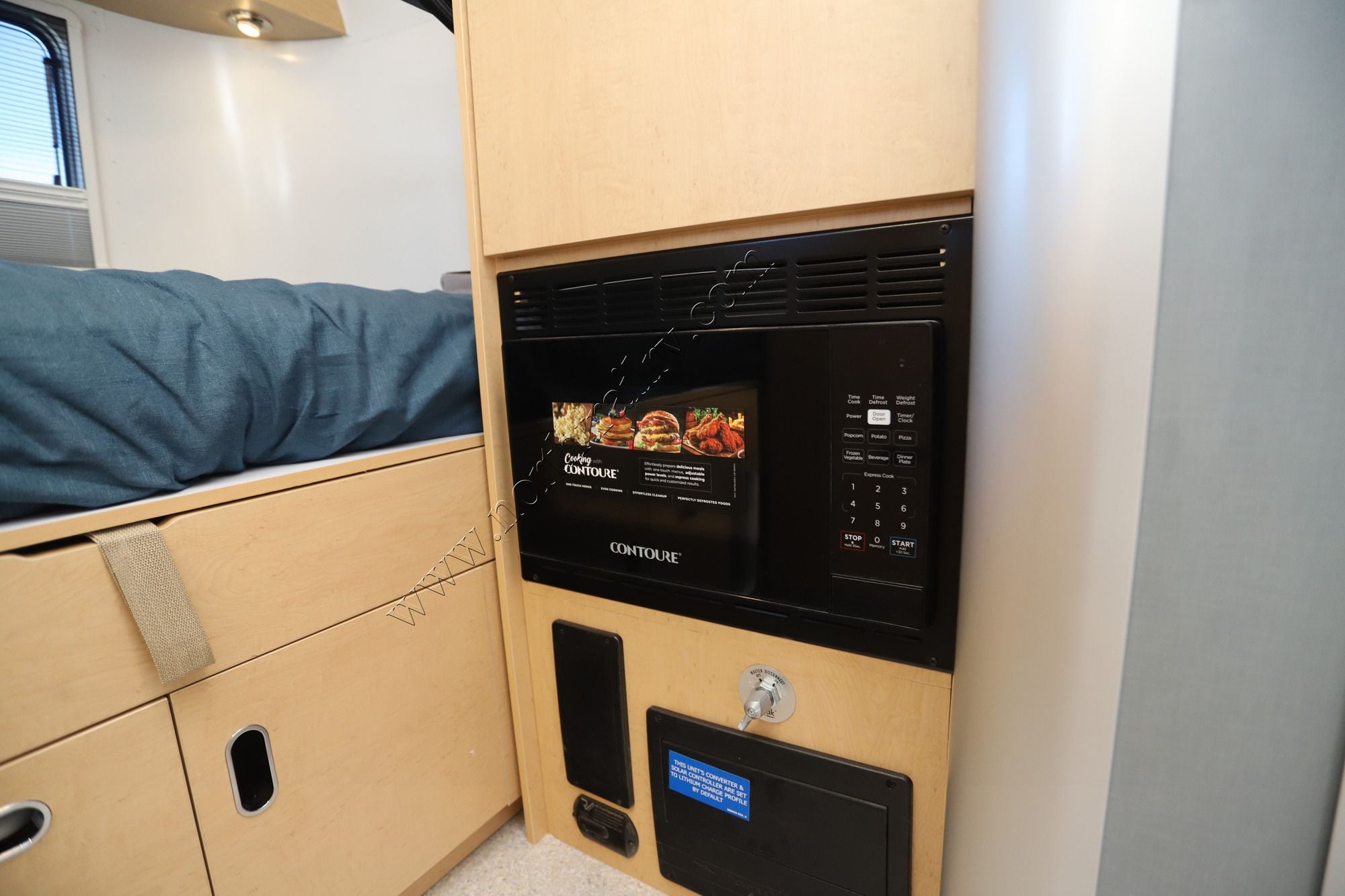 New 2027 Airstream World Travel 17RB Travel Trailer  For Sale