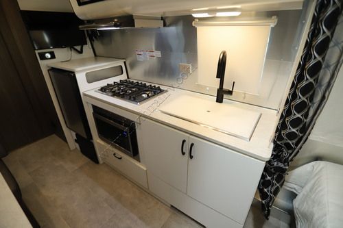2022 Airstream Caravel 22FB