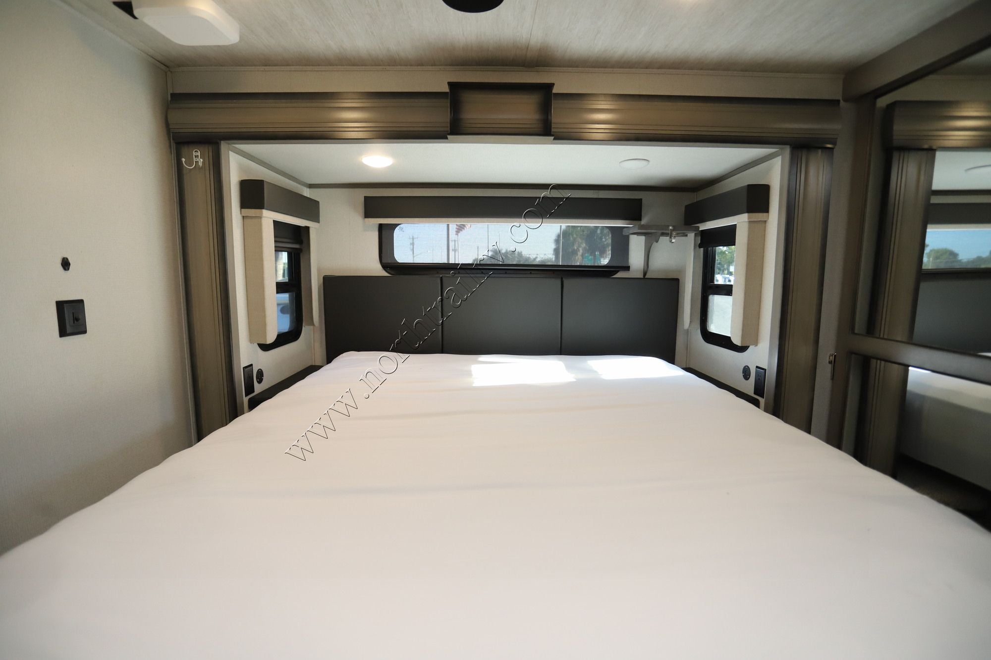 Used 2021 Keystone Montana Legacy 3791 Fifth Wheel  For Sale