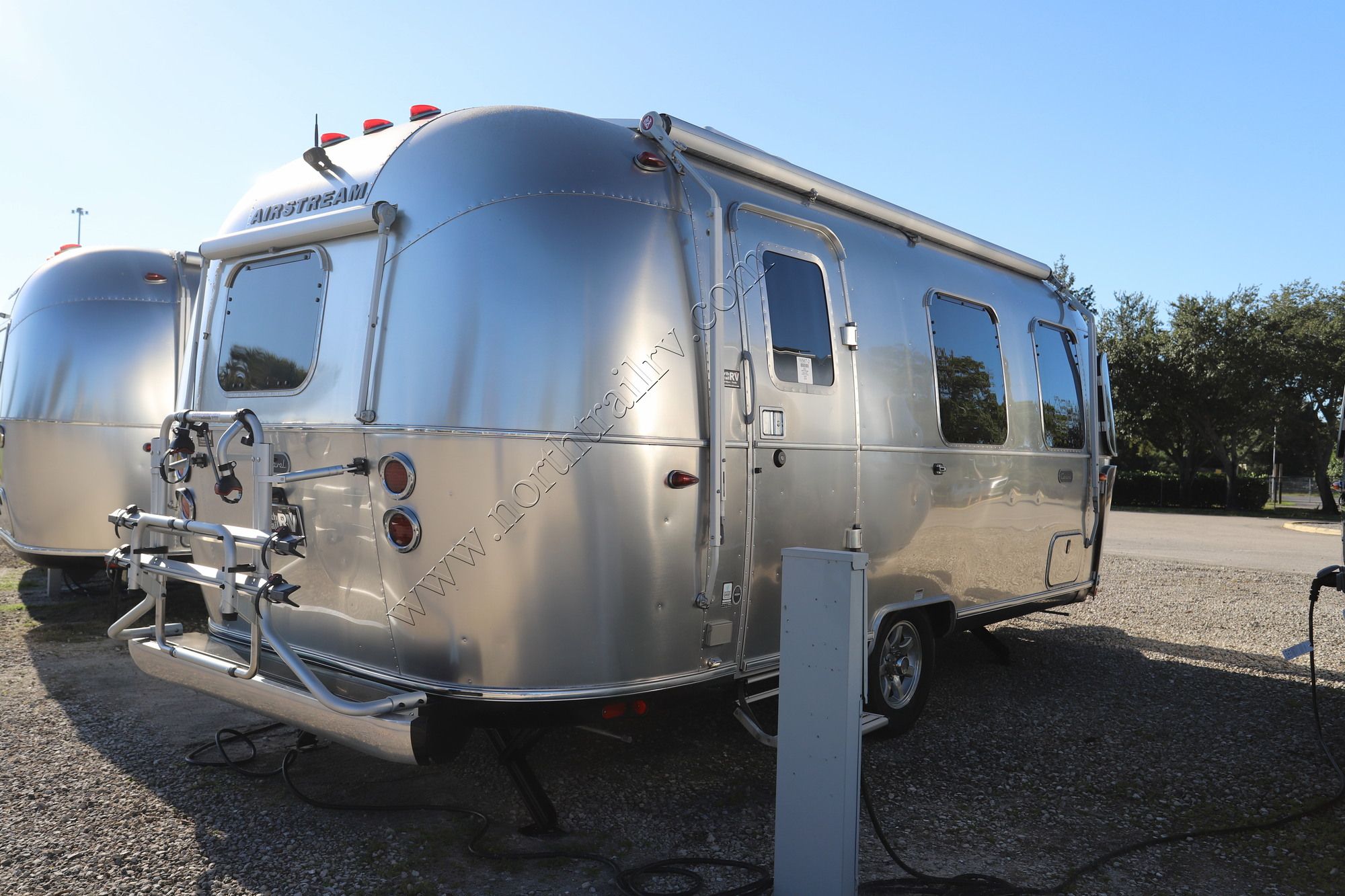 Used 2022 Airstream Caravel 22FB Travel Trailer  For Sale
