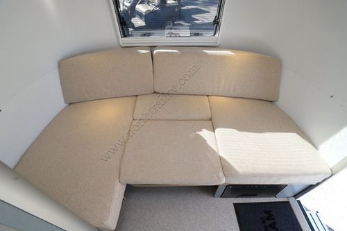 2027 Airstream World Travel 17RB