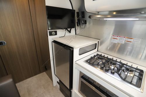 2022 Airstream Caravel 22FB