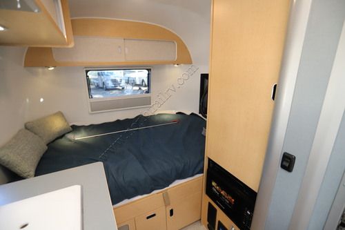 2027 Airstream World Travel 17RB