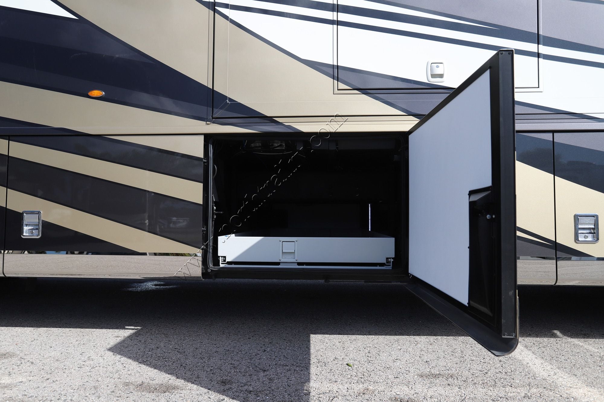 Used 2024 Newmar Dutch Star 4369 Class A  For Sale