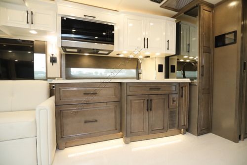 2027 Newmar London Aire 4540