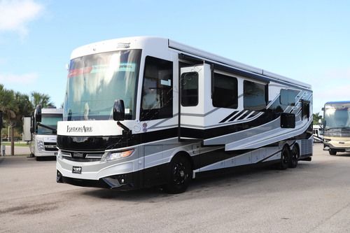 2027 Newmar London Aire 4540