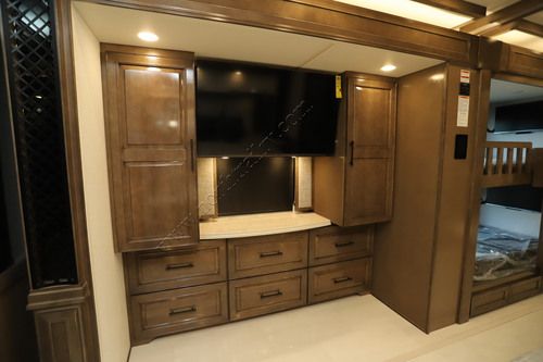 2027 Newmar London Aire 4540
