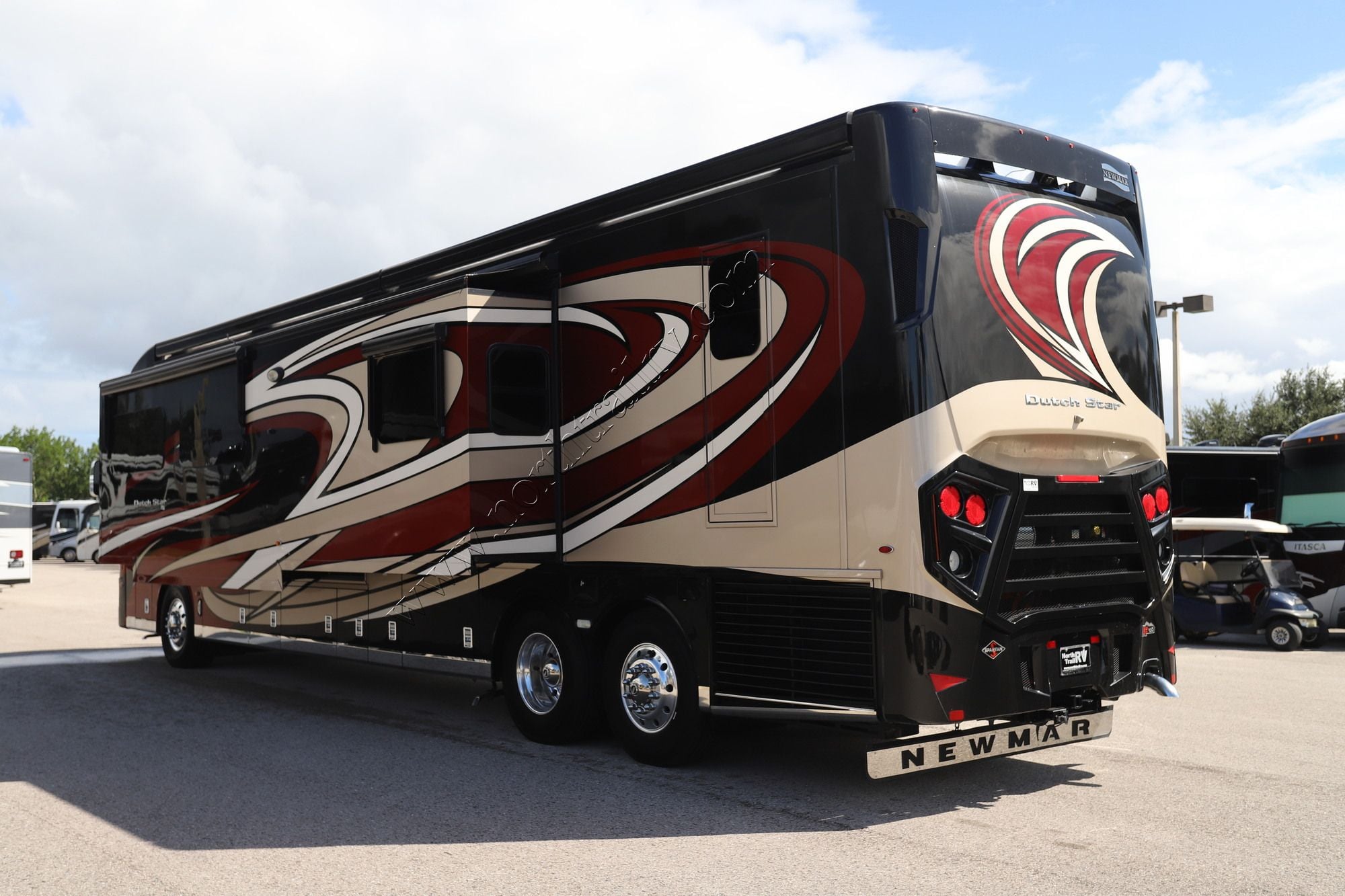 Used 2022 Newmar Dutch Star 4369 Class A  For Sale