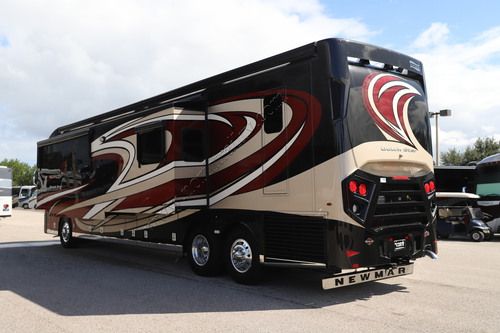 2022 Newmar Dutch Star 4369