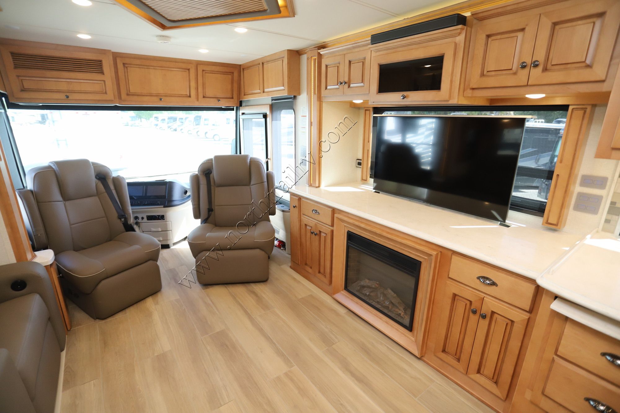 Used 2022 Newmar Dutch Star 4369 Class A  For Sale