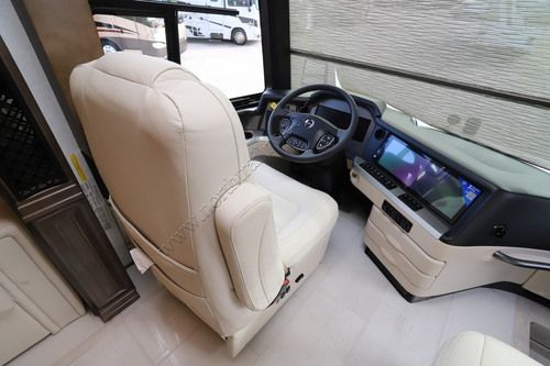 2027 Newmar London Aire 4540