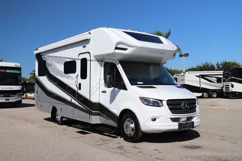 2027 Renegade Rv Vienna 25TBC Class C