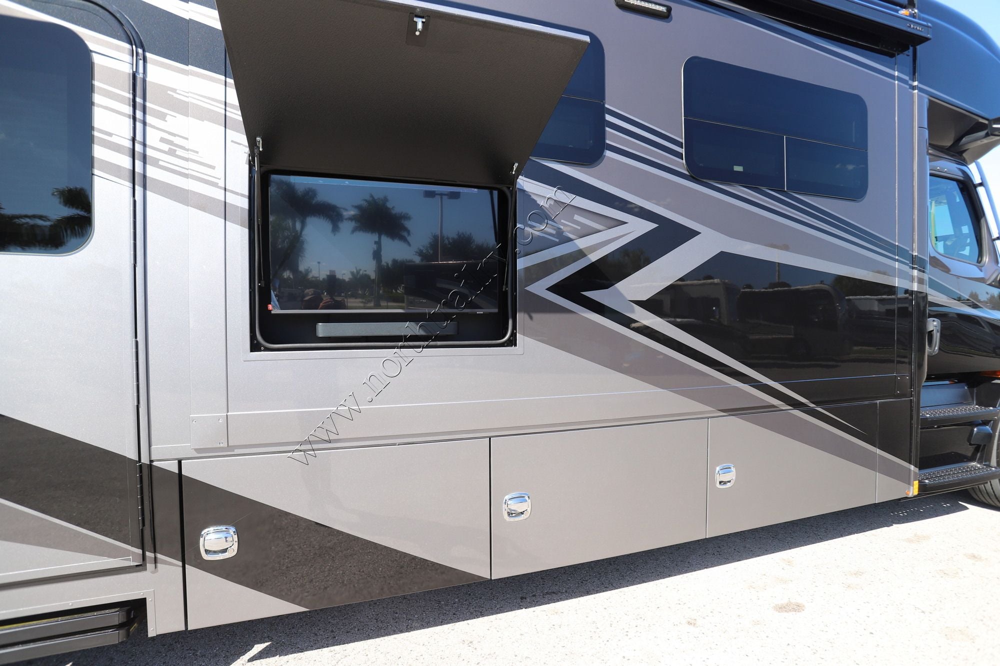 New 2027 Renegade Rv Explorer 42RB Super C  For Sale