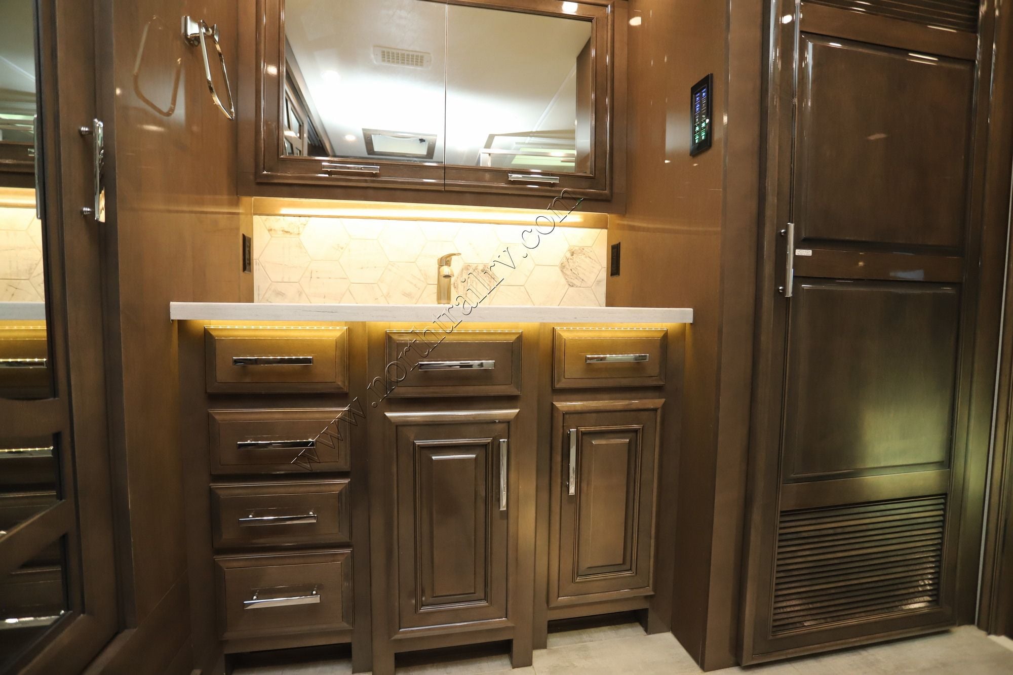 Used 2022 Entegra Anthem 44W Class A  For Sale
