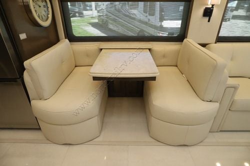 2027 Newmar London Aire 4540