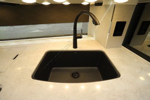 2027 Newmar London Aire 4540