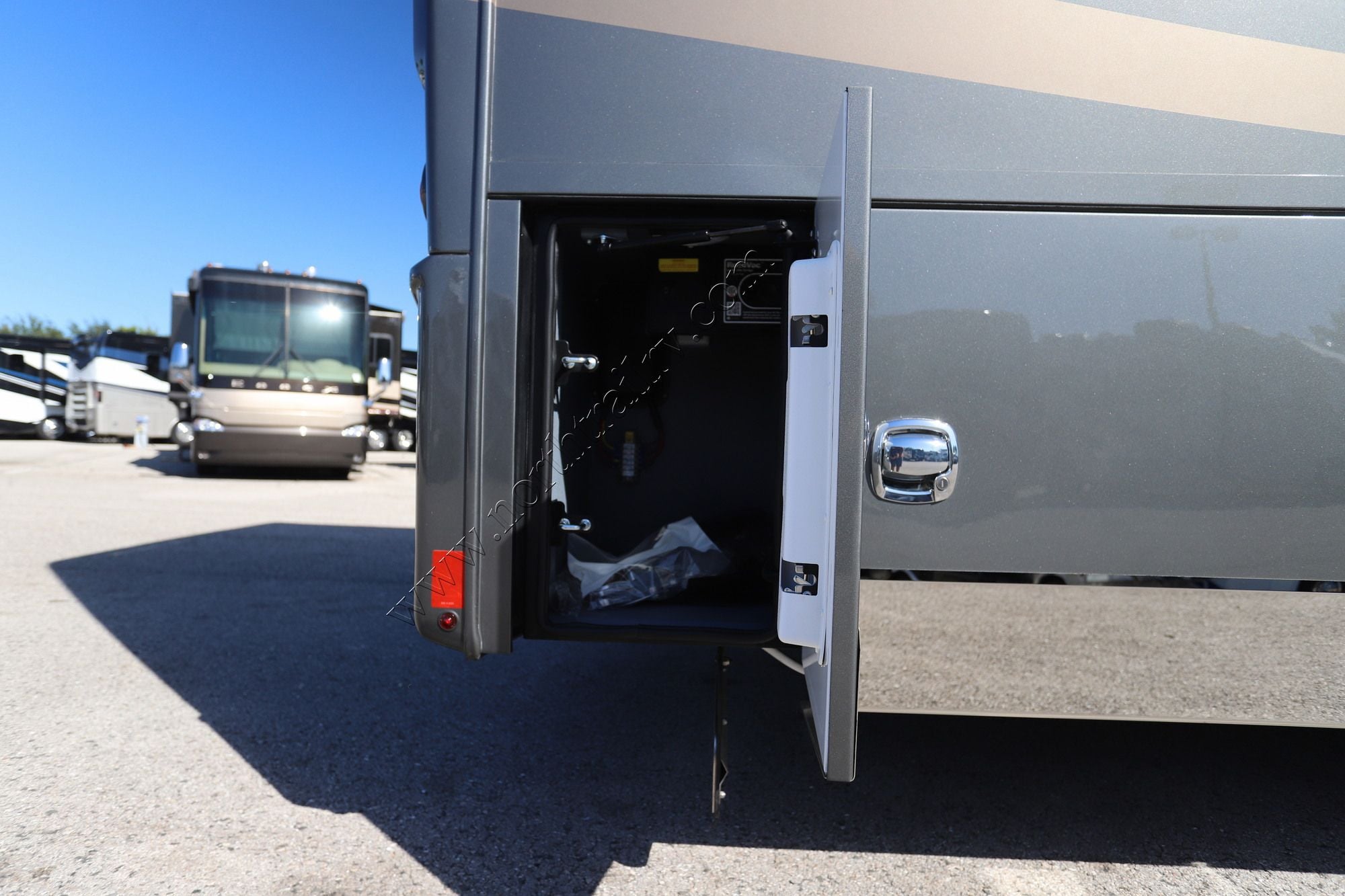 New 2027 Renegade Rv Xl X45DBM Super C  For Sale