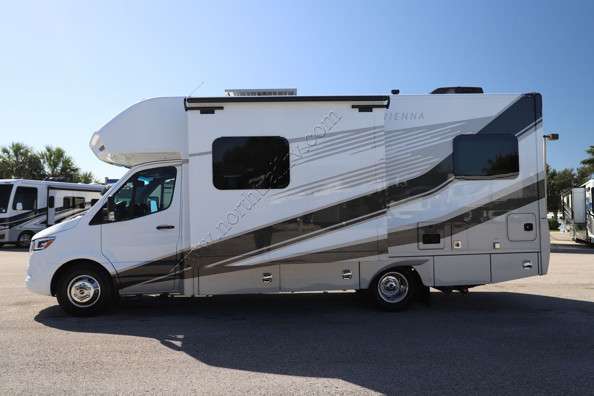 New 2027 Renegade Rv Vienna 25TBC Class C  For Sale