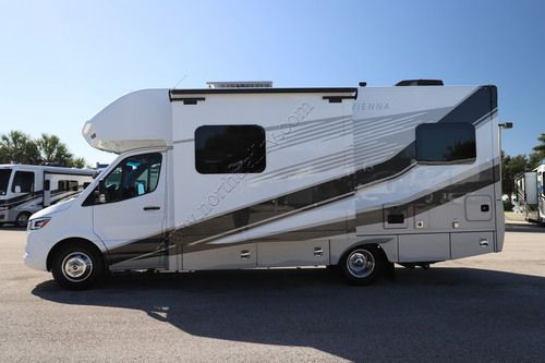 2027 Renegade Rv Vienna 25TBC Class C