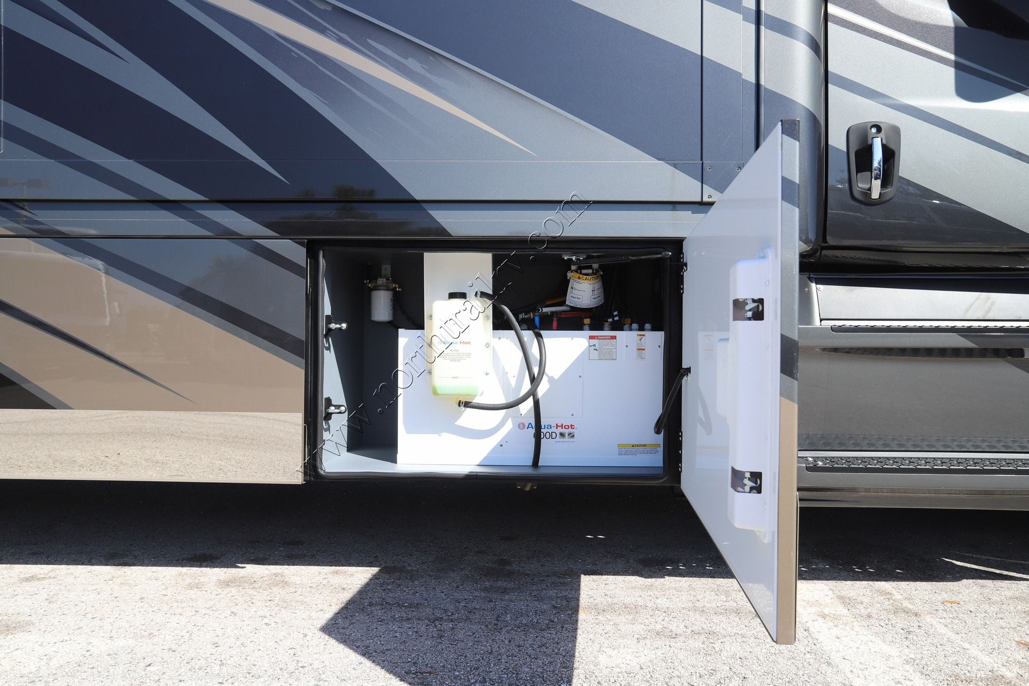 New 2027 Renegade Rv Xl X45DBM Super C  For Sale