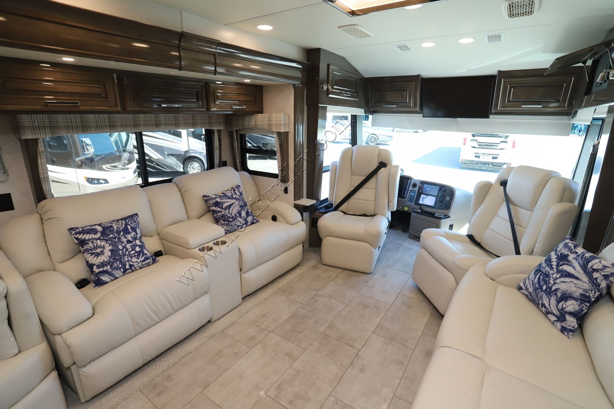 Used 2022 Entegra Anthem 44W Class A  For Sale