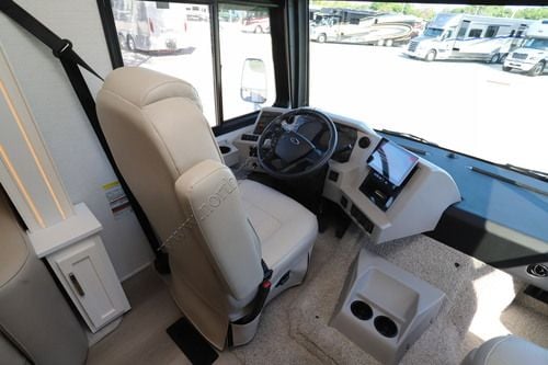 2027 Newmar Bay Star 3114
