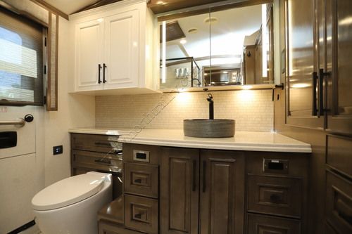 2027 Newmar London Aire 4540
