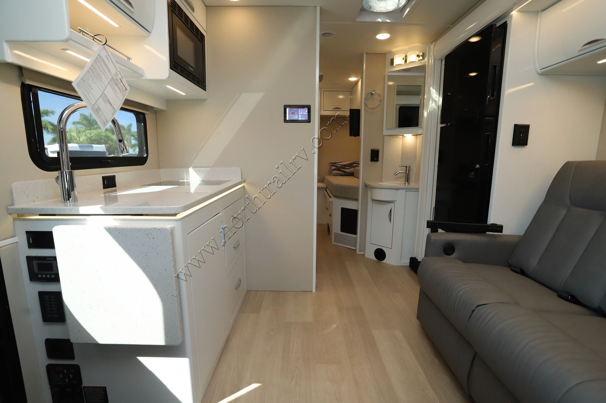 New 2027 Renegade Rv Vienna 25TBC Class C  For Sale