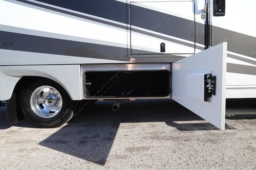 2027 Renegade Rv Vienna 25TBC Class C