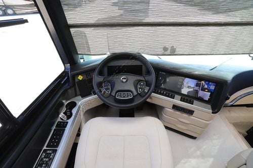 2027 Newmar London Aire 4540