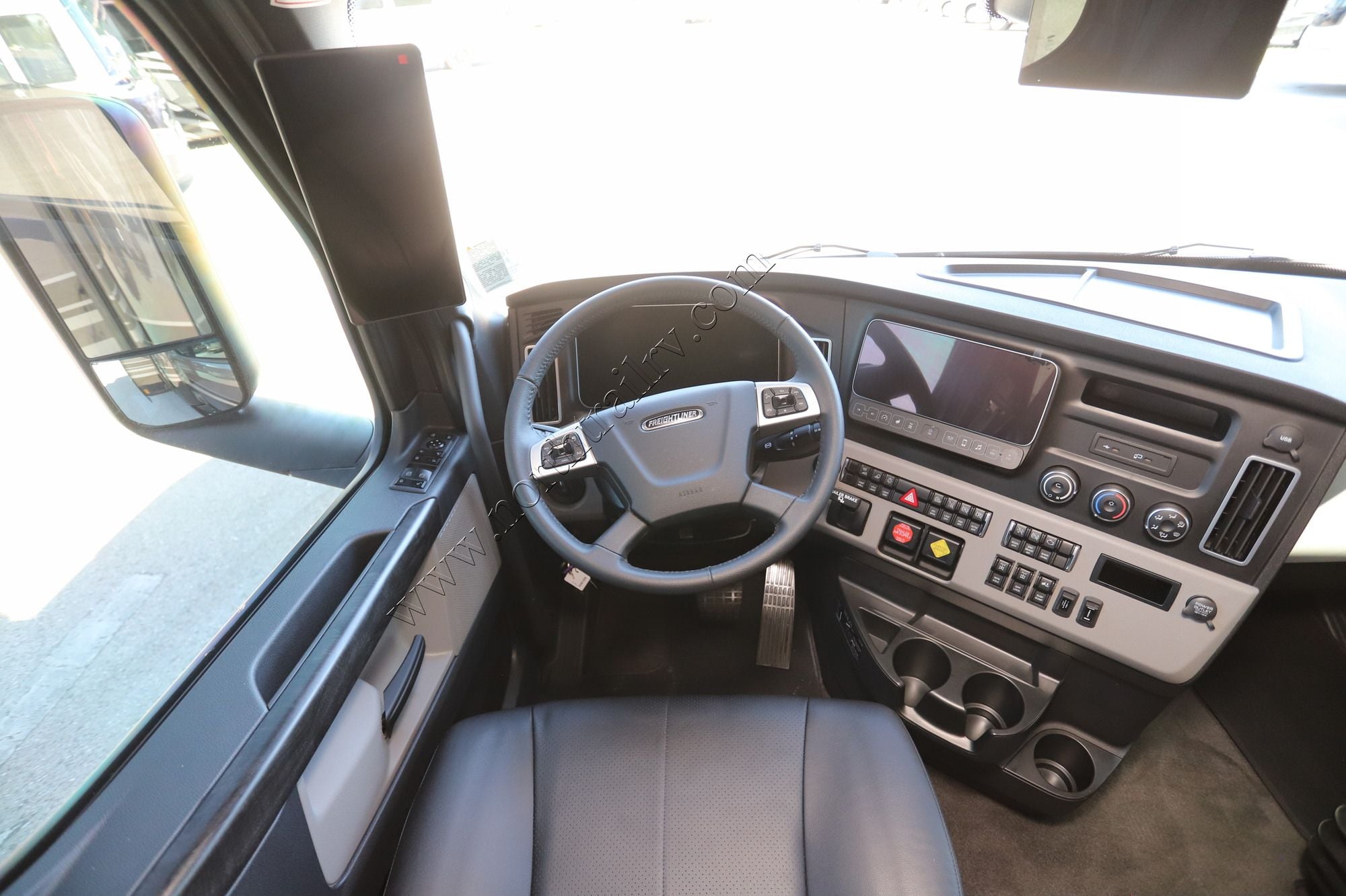 New 2027 Renegade Rv Explorer 42RB Super C  For Sale