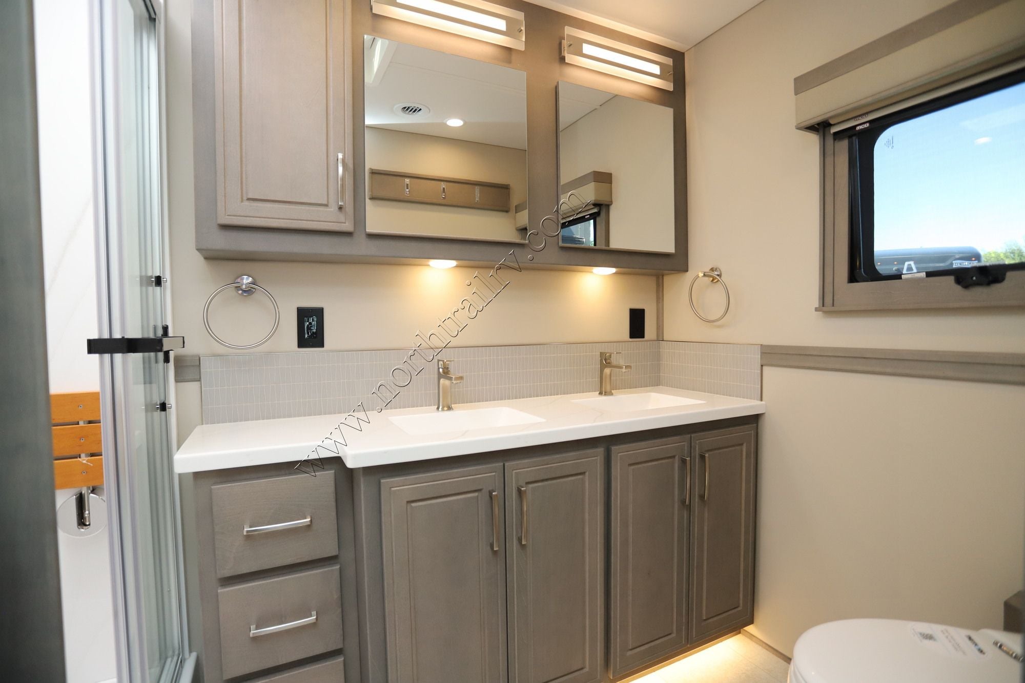 New 2027 Renegade Rv Explorer 42RB Super C  For Sale