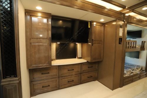 2027 Newmar London Aire 4540