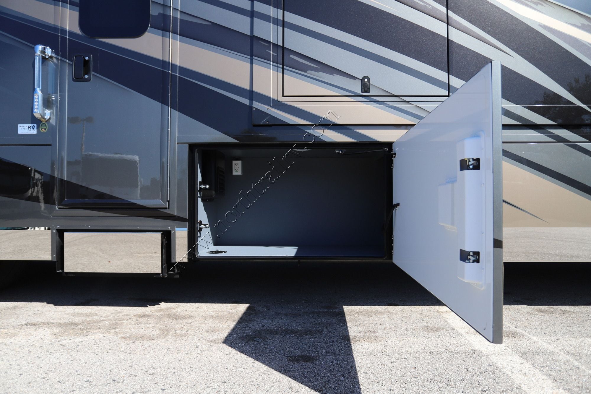 New 2027 Renegade Rv Xl X45DBM Super C  For Sale