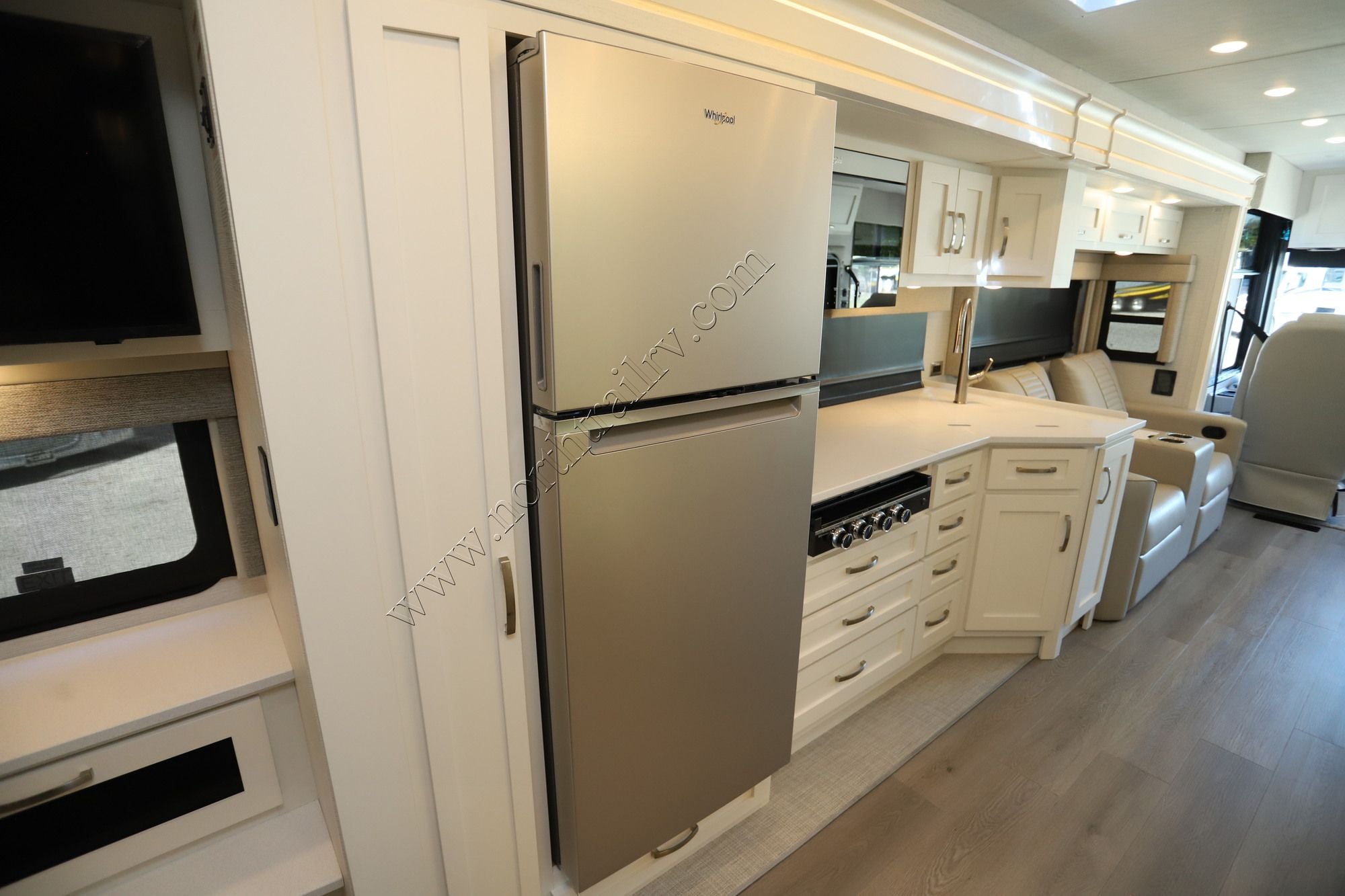 New 2027 Newmar Bay Star 3114 Class A  For Sale
